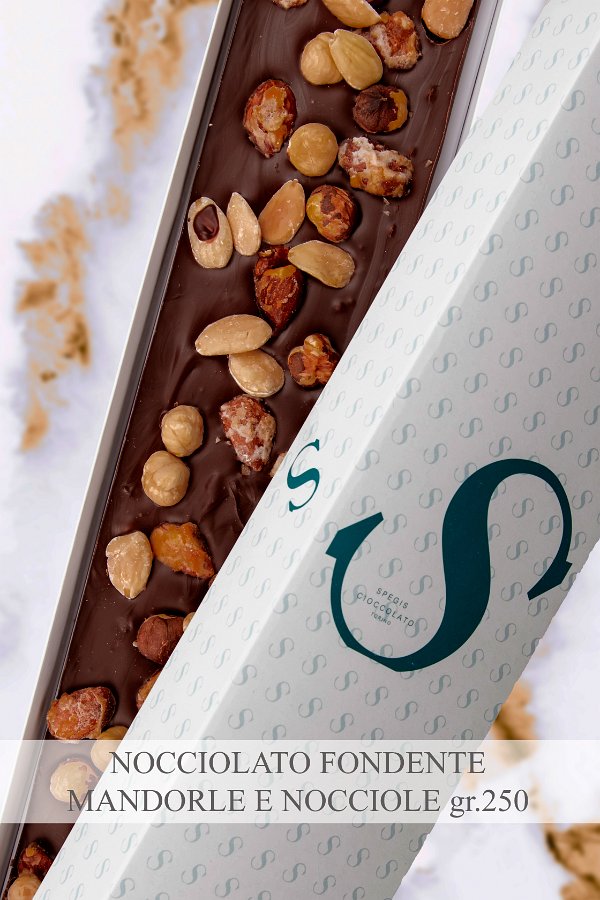 NOCCIOLATO FONDENTE E MANDORLE