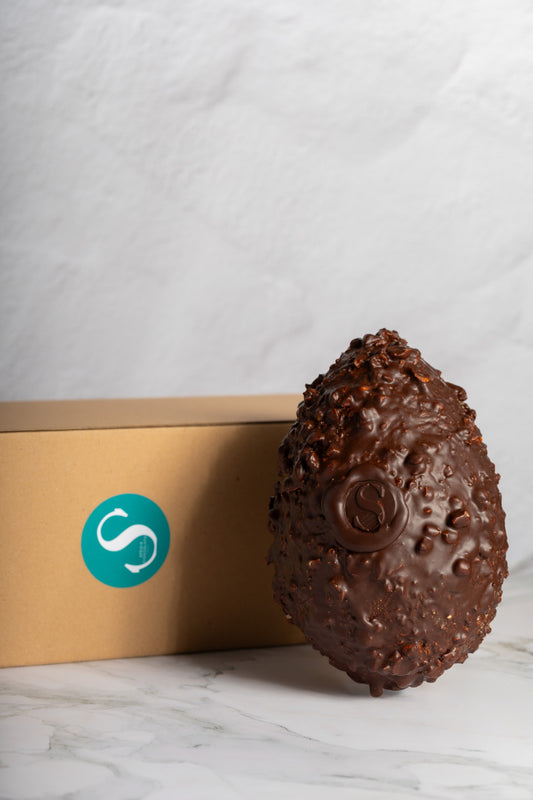UOVO DECORATO NOCCIOLATO FONDENTE 570g