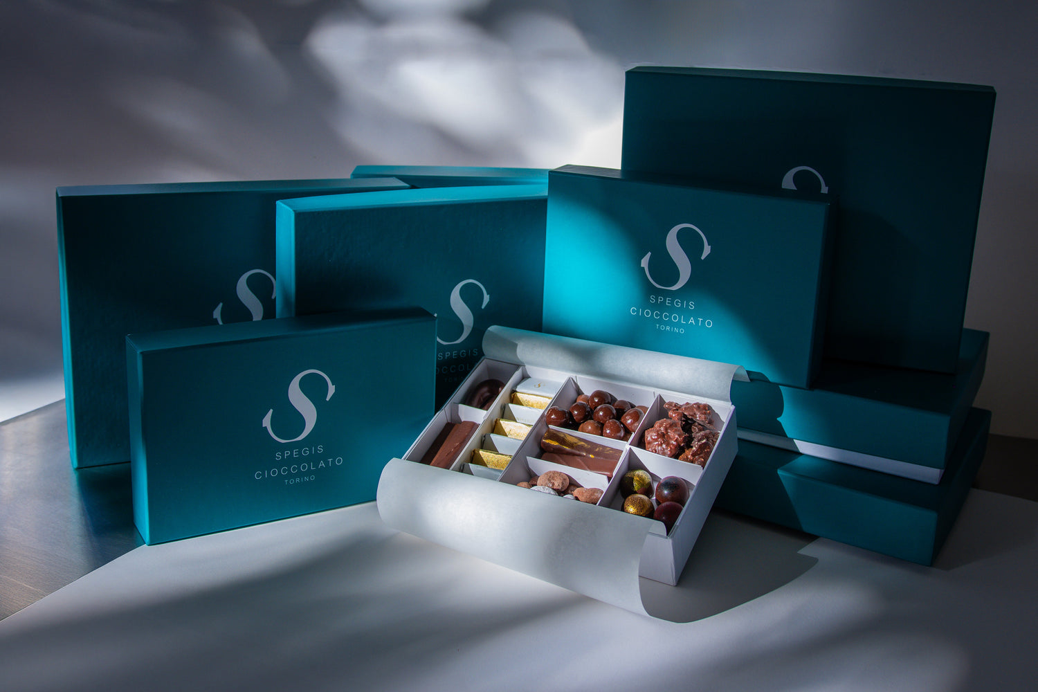 CONFEZIONI REGALO PRALINERIA