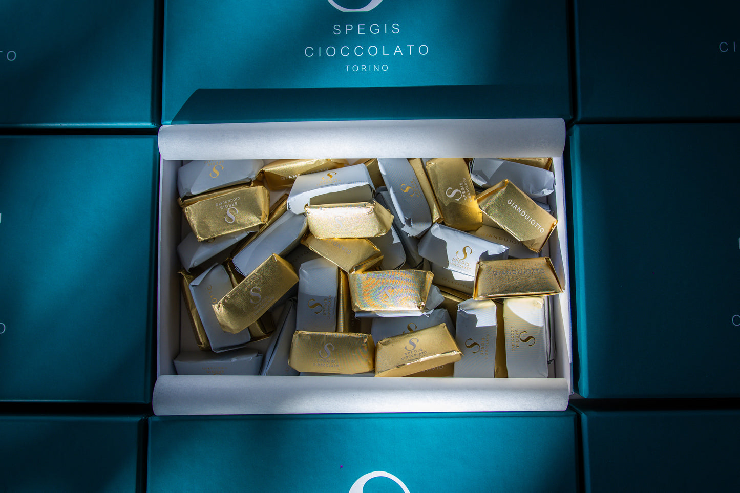 CONFEZIONE REGALO GIANDUJOTTI ASSORTITI